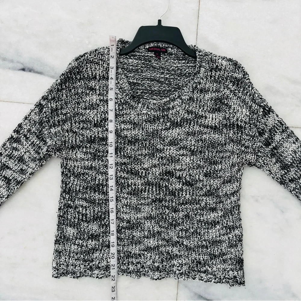 Material Girl Sweater Black White Crochet Knit Pullover Long Sleeve Womens M 90s